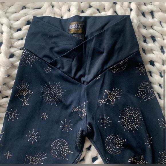 Beach Riot Celestial Gold Foil Navy Leggings - Picture 7 of 9